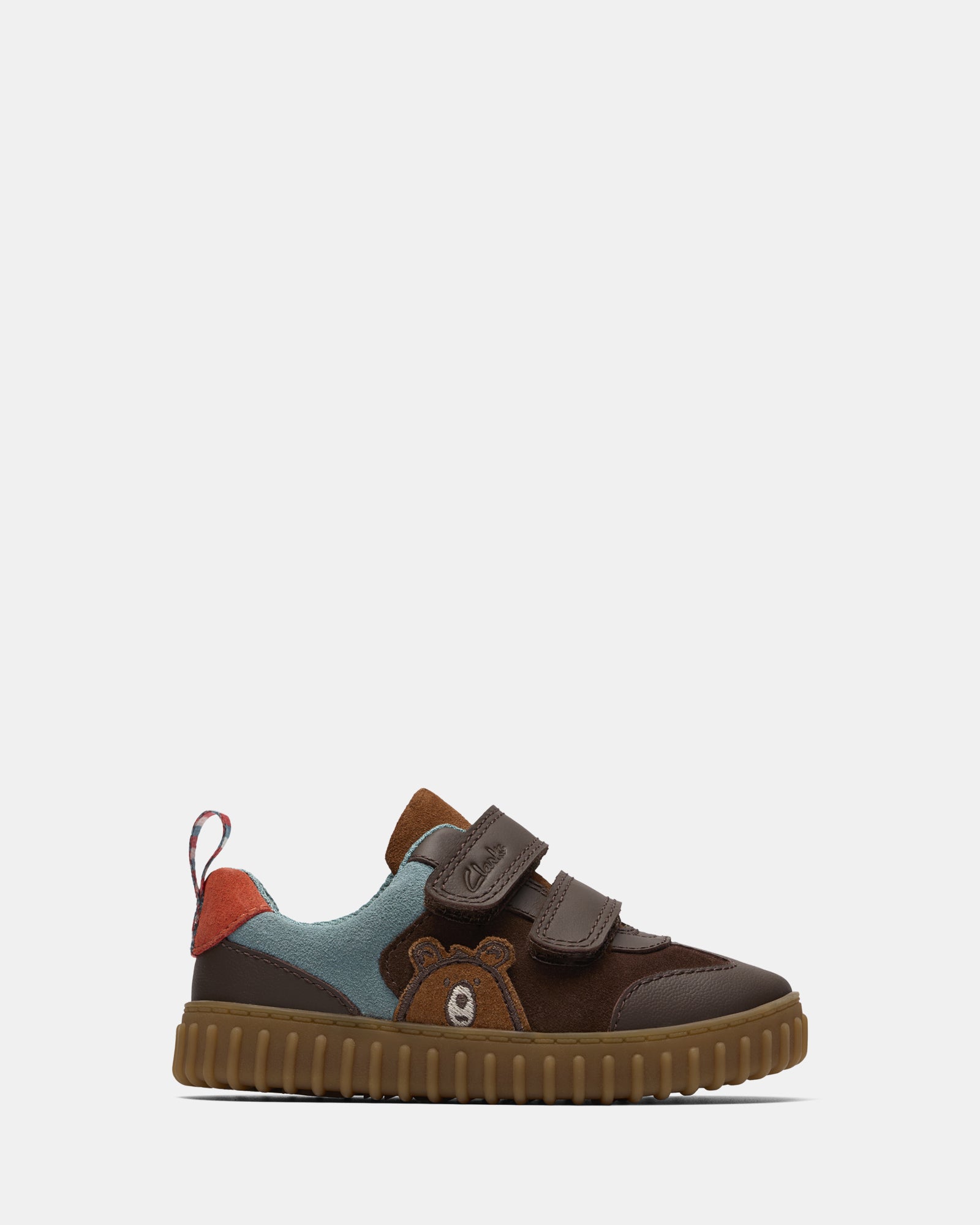 Cove Den T Chestnut